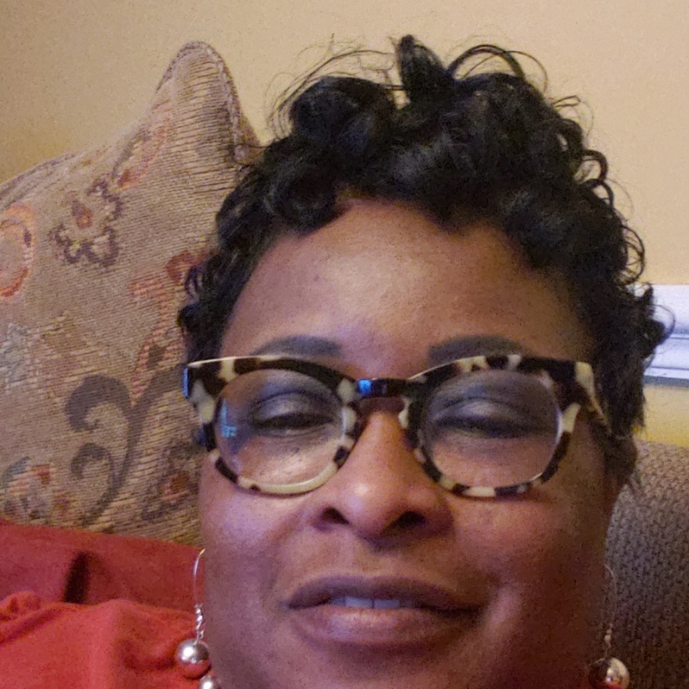 Meet your Posher, Pamela